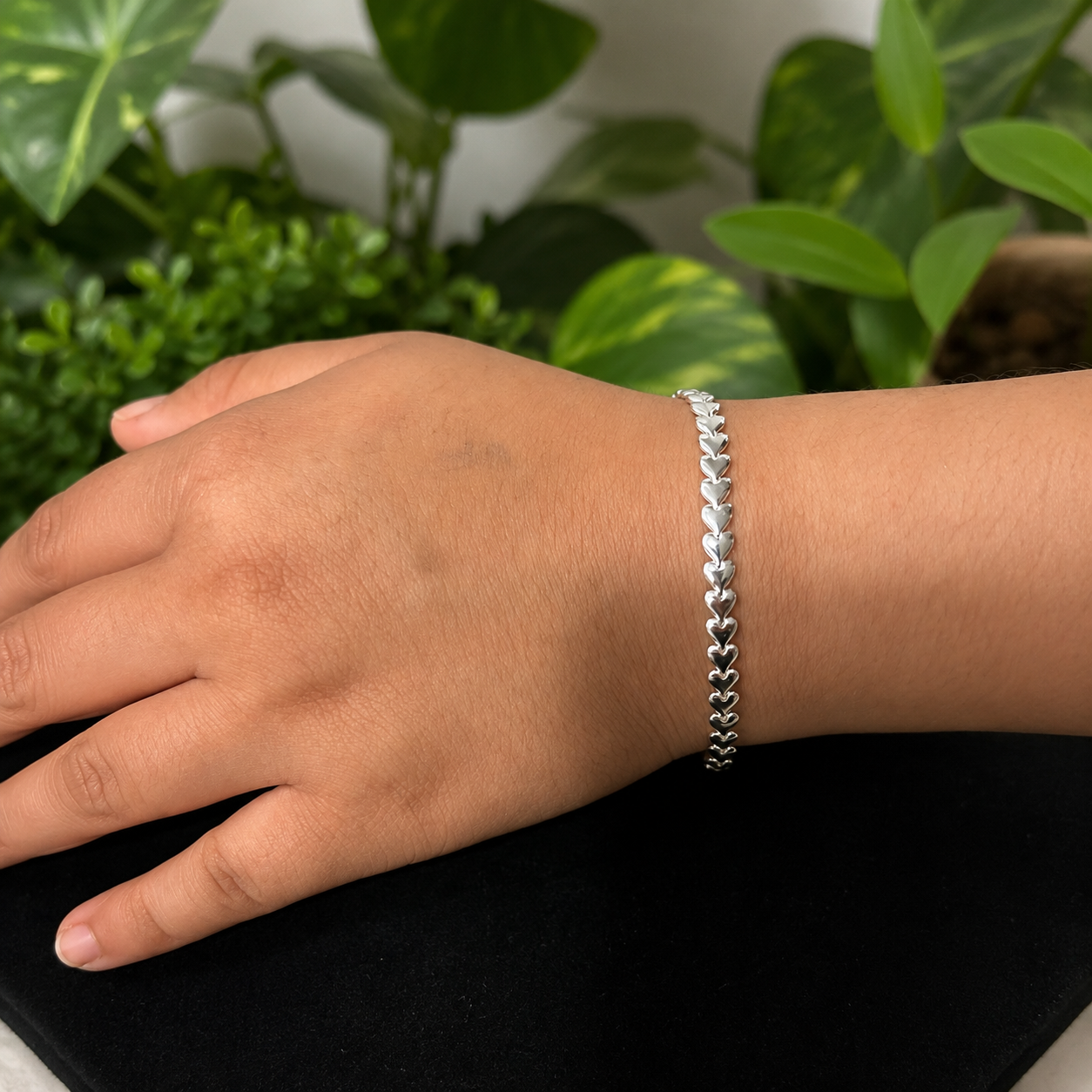 Italy 3.7mm Heart Stampato Bracelet in Hollow 925 Sterling Silver
